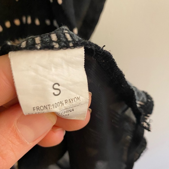 Aztec Patterned Cropped Shirt with Mesh Back - Picture 5 of 6